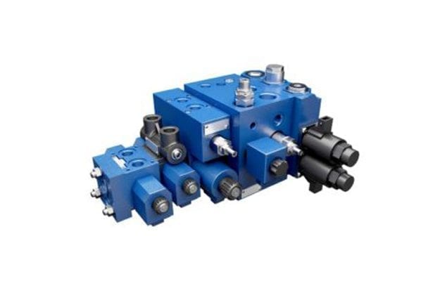 Compact directional valves